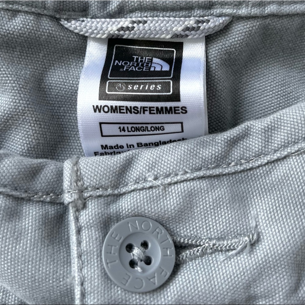 The North Face Shorts 14 Long - Picture 2 of 4